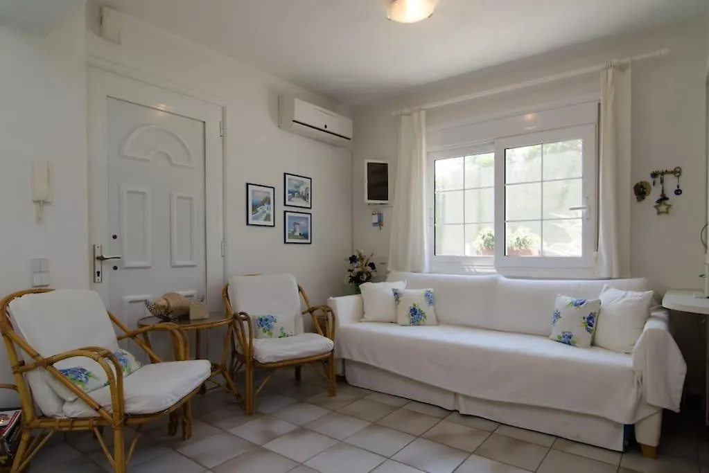 Holiday home Wonderful House With Private Garden Villa Flogita