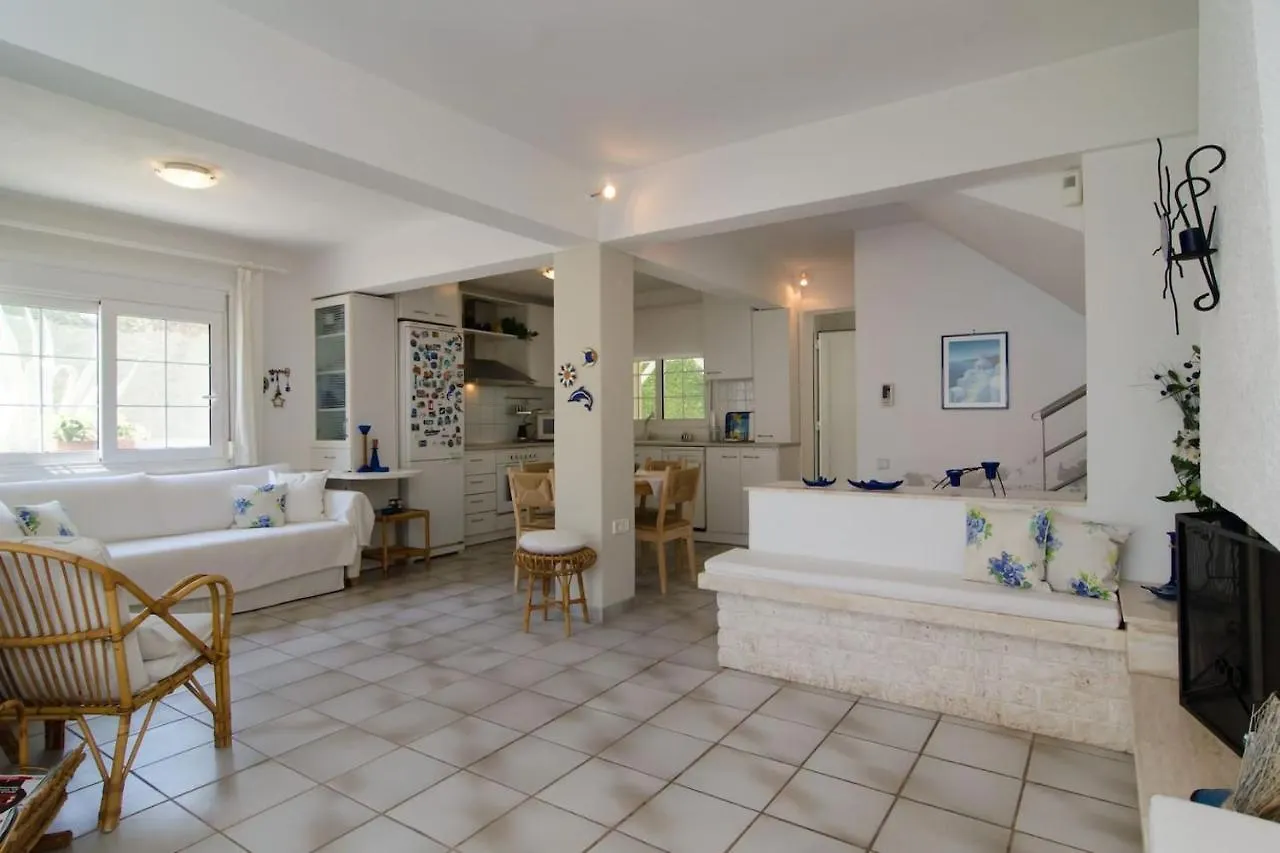 Holiday home Wonderful House With Private Garden Villa Flogita