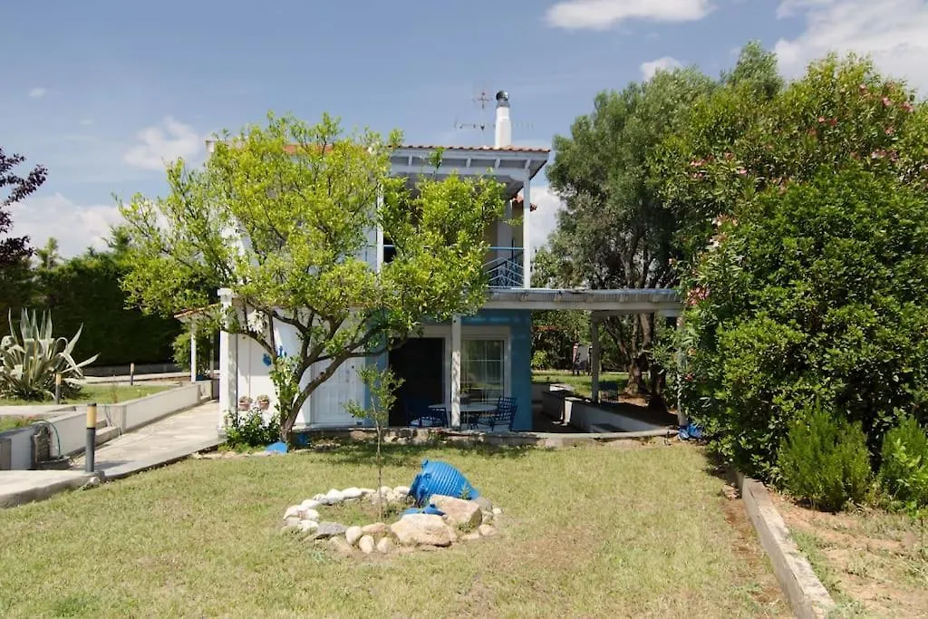 Holiday home Wonderful House With Private Garden Villa Flogita